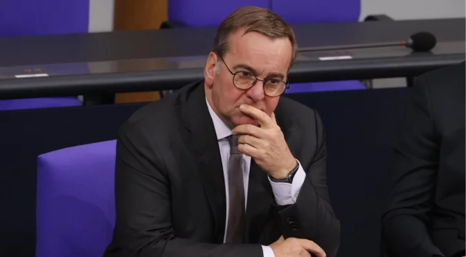 Германският министър на отбраната: Русия се превръща във все по-голяма заплаха