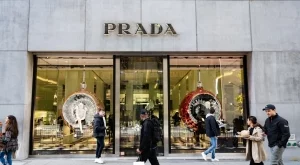 Prada купи Versace: ЕС одобри сделката