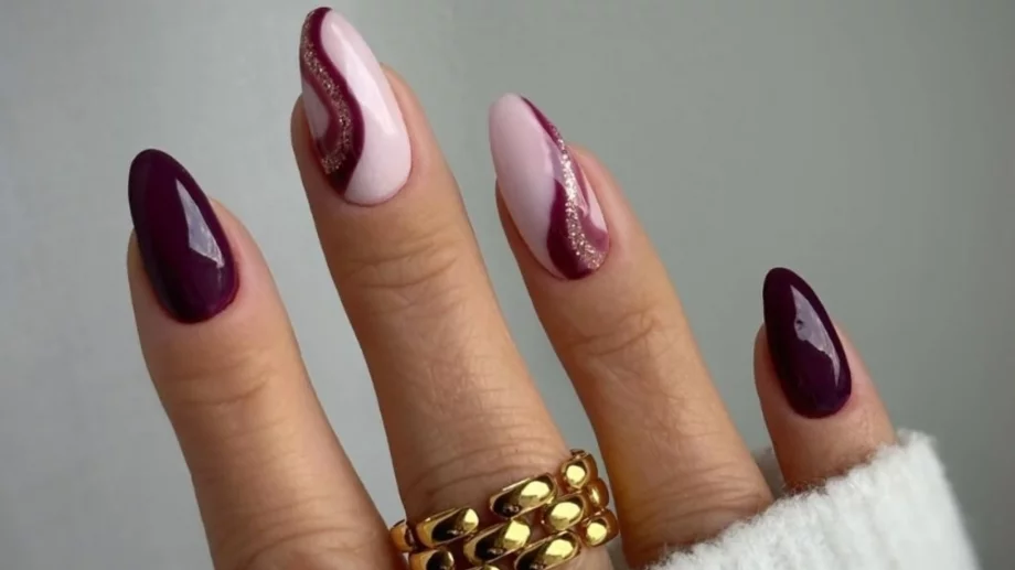 Цвят слива е хит в есенния маникюр, ето 5 идеи (СНИМКИ)