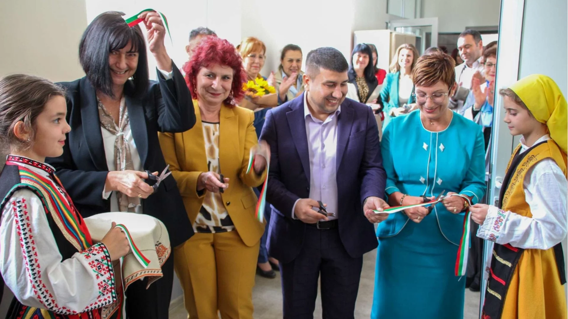 ОУ "Георги Бенковски" в село Черни Вит отбеляза 40 години музикално обучение