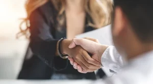 6 ужасни болести, които може да причини едно просто ръкостискане