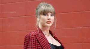 Нов рекорд за Тейлър Суифт: Продаде 2,7 млн. копия от новия си албум за 1 ден
