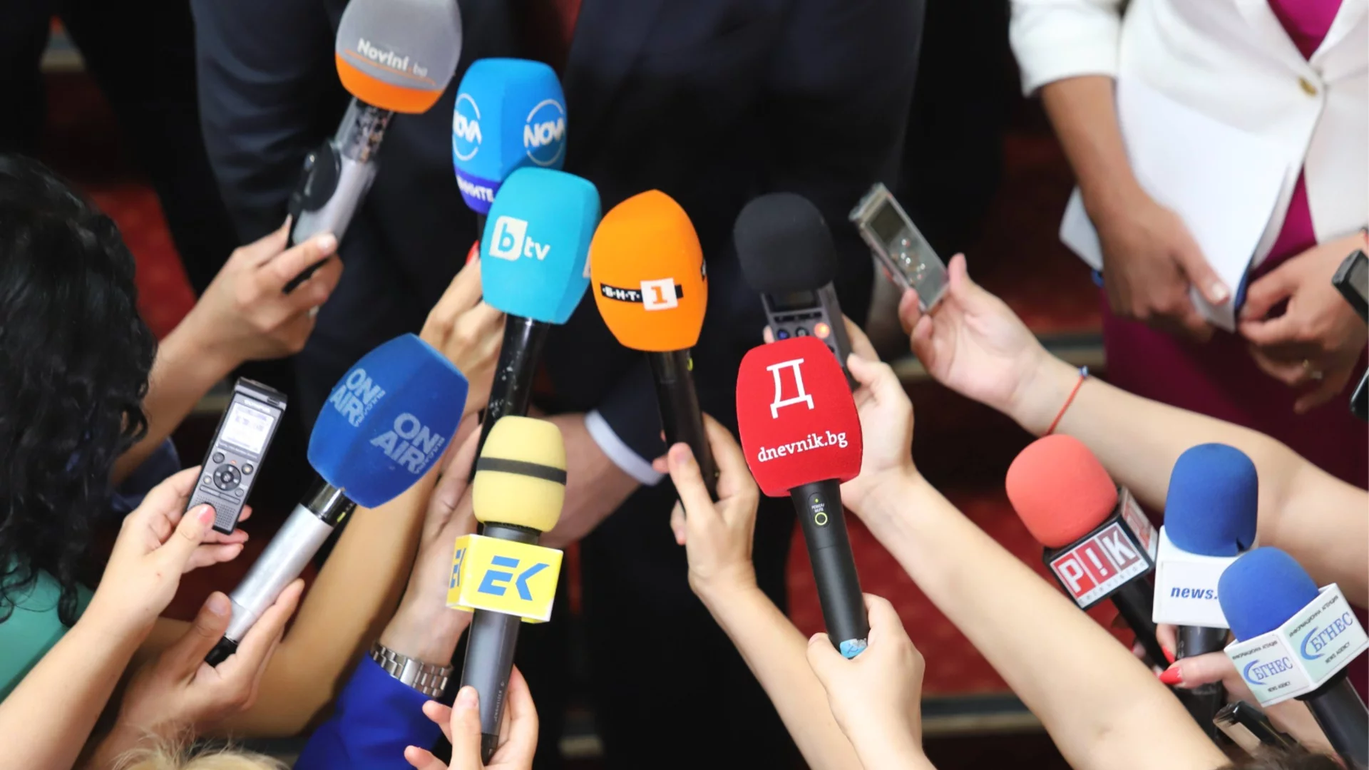 "Безпрецедентна цензура и затвор за журналисти": АЕЖ с позиция за скандалния законопроект на ИТН