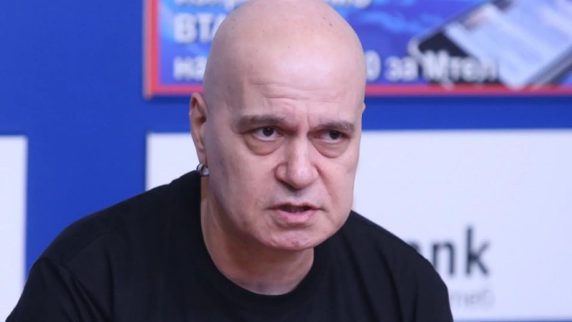 Слави Трифонов: Знам, че ме мразите, ще ви давам свободата да го правите