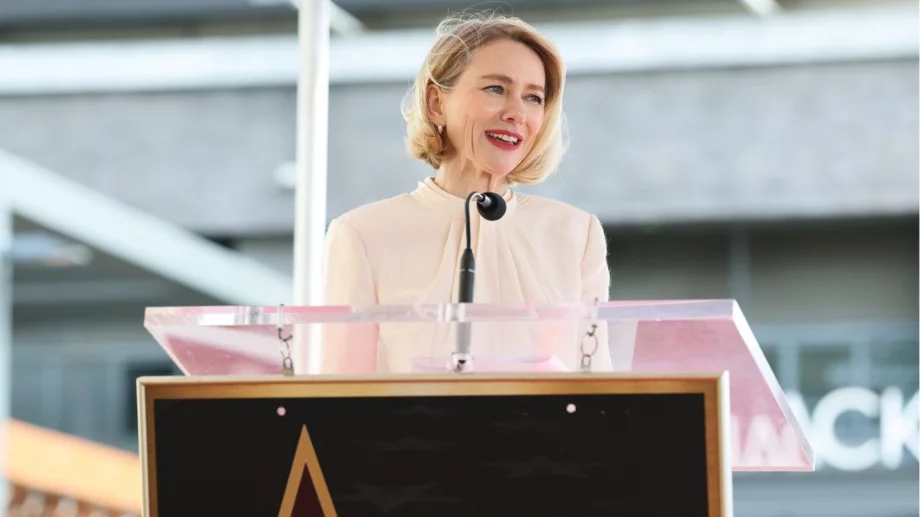 Наоми Уотс със звезда на Алеята на славата, макар винаги да се е съмнявала в себе си