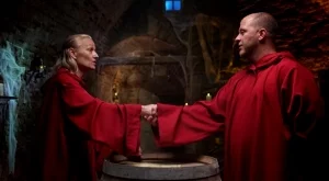 Доскоро съюзници: Бачорски отстрани Неве от "Traitors: Игра на предатели"