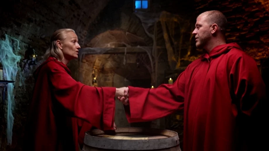 Доскоро съюзници: Бачорски отстрани Неве от "Traitors: Игра на предатели"