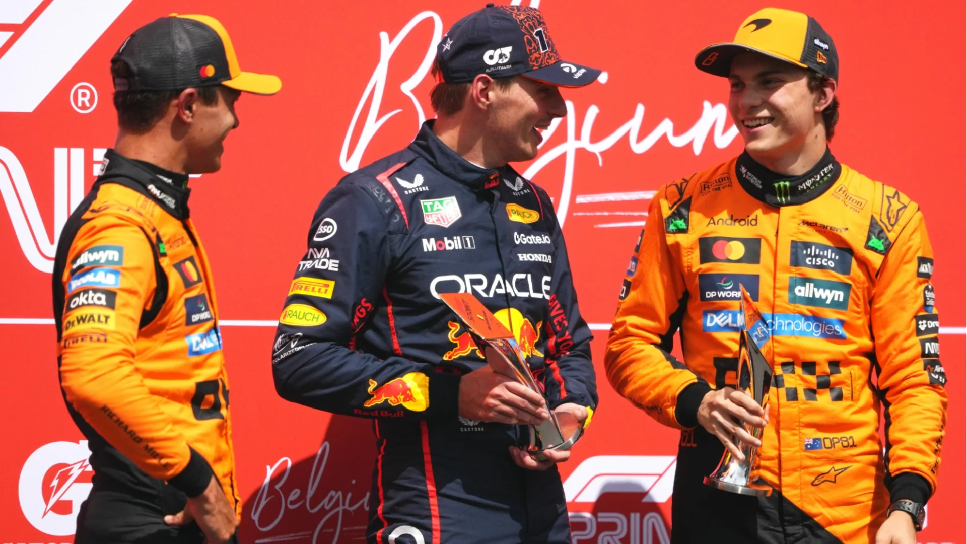 Действащият шампион оцени шансовете си за титлата във Формула 1, негов съперник му даде 100%