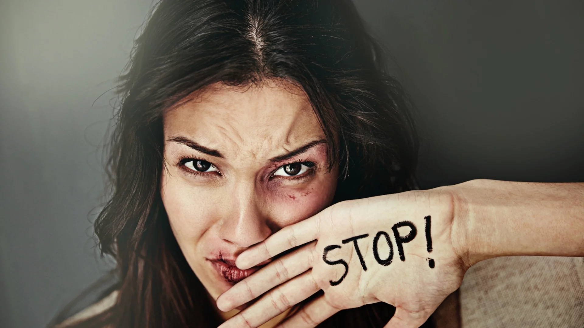 До 14 дни арест за домашно насилие в Киргизстан