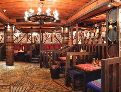 Вкусът на традицията: Хаджидрагановите къщи и Хаджидрагановите изби