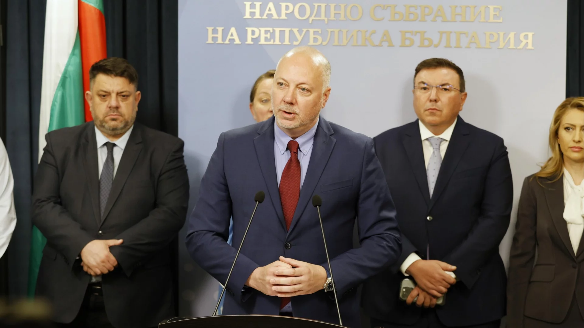 БСП ги няма: "Преформатирането" на властта се отлага за вторник