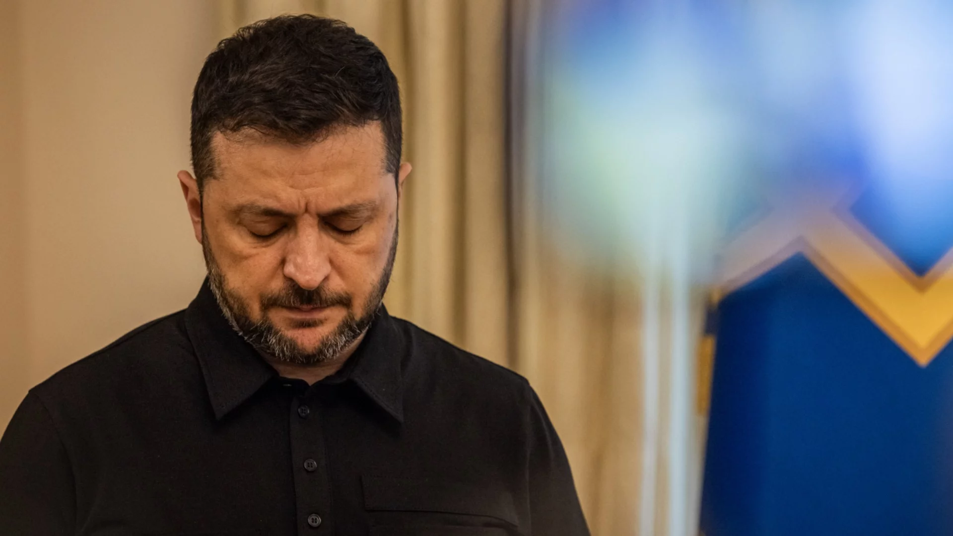 Зеленски: Няма да изтегля войските от Донбас. Руснаците да се върнат в реалността