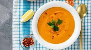 Крем супа от червена леща и лимон