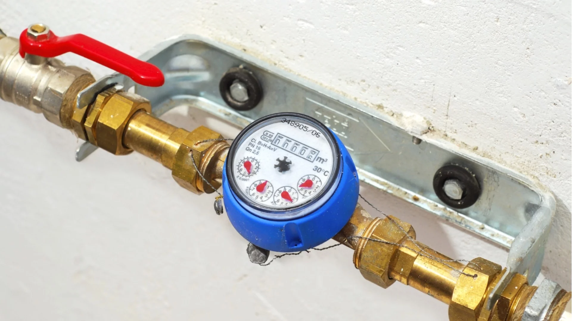 Скоро: Въвеждат със закон "такса водомер"