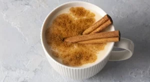Мляко с канела: 10 добри причини редово да пиете тази напитка