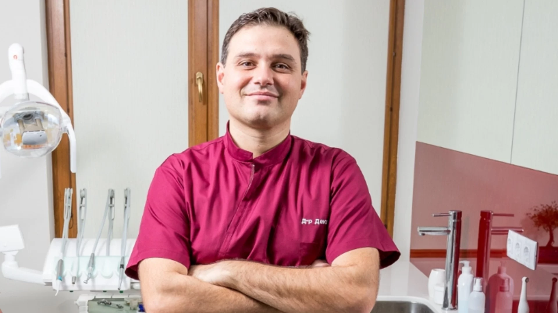 Деков Дентал и Invisalign алайнери: Перфектните съюзници за една по-сияйна усмивка