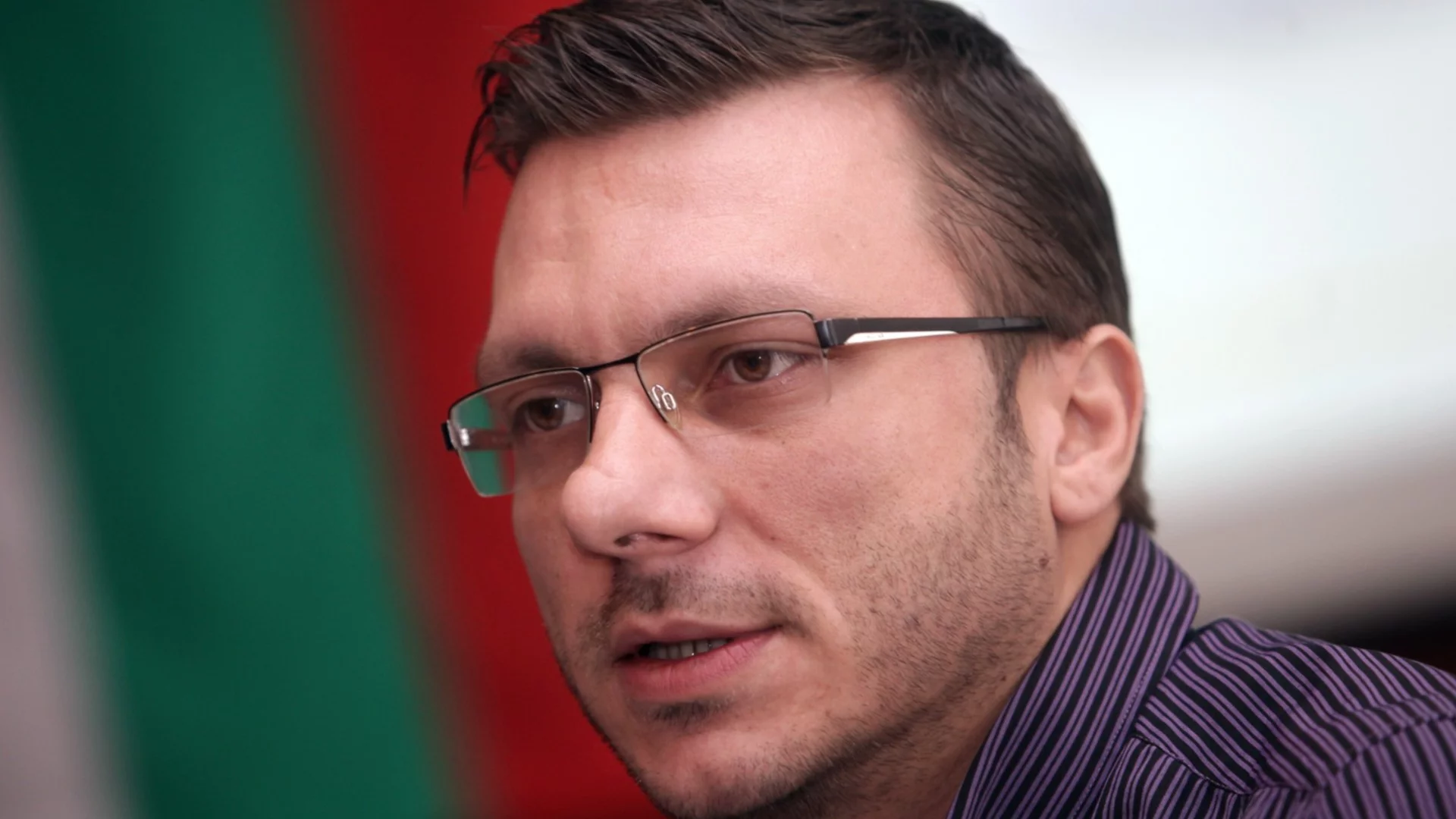 Принуда с използване на оръжие: Обвиниха д-р Станимир Хасърджиев и още трима