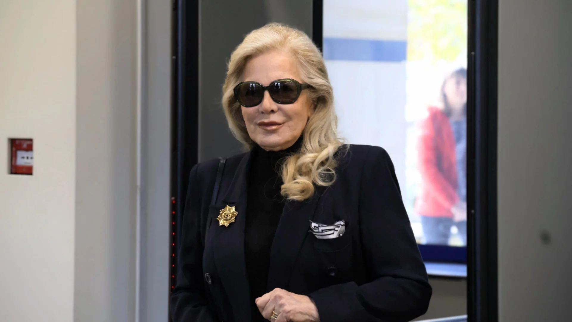 "България винаги пълни очите ми със сълзи": Силви Вартан пред Actualno.com (ВИДЕО)