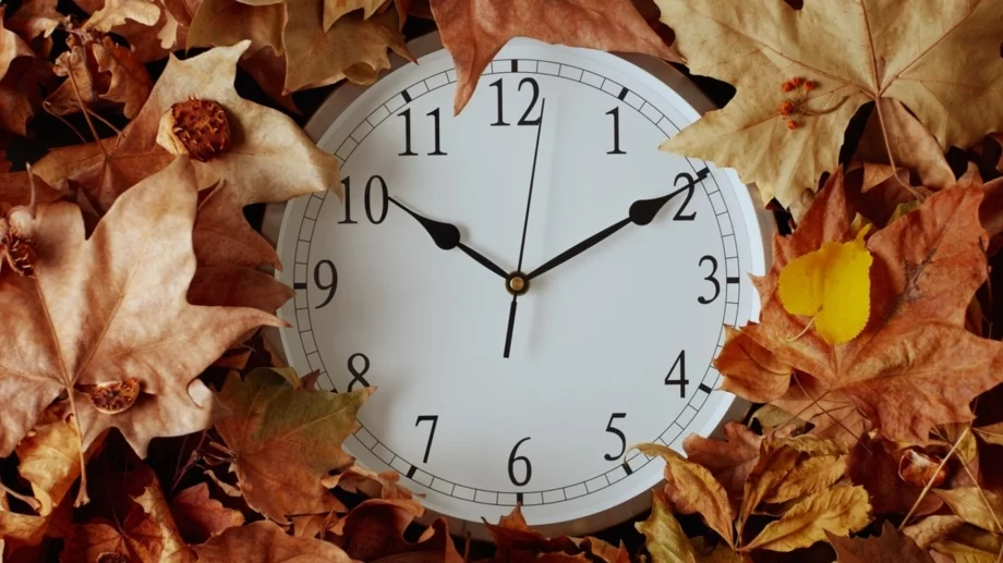 Местим часовниците тази неделя, как ще се отрази на здравето ни