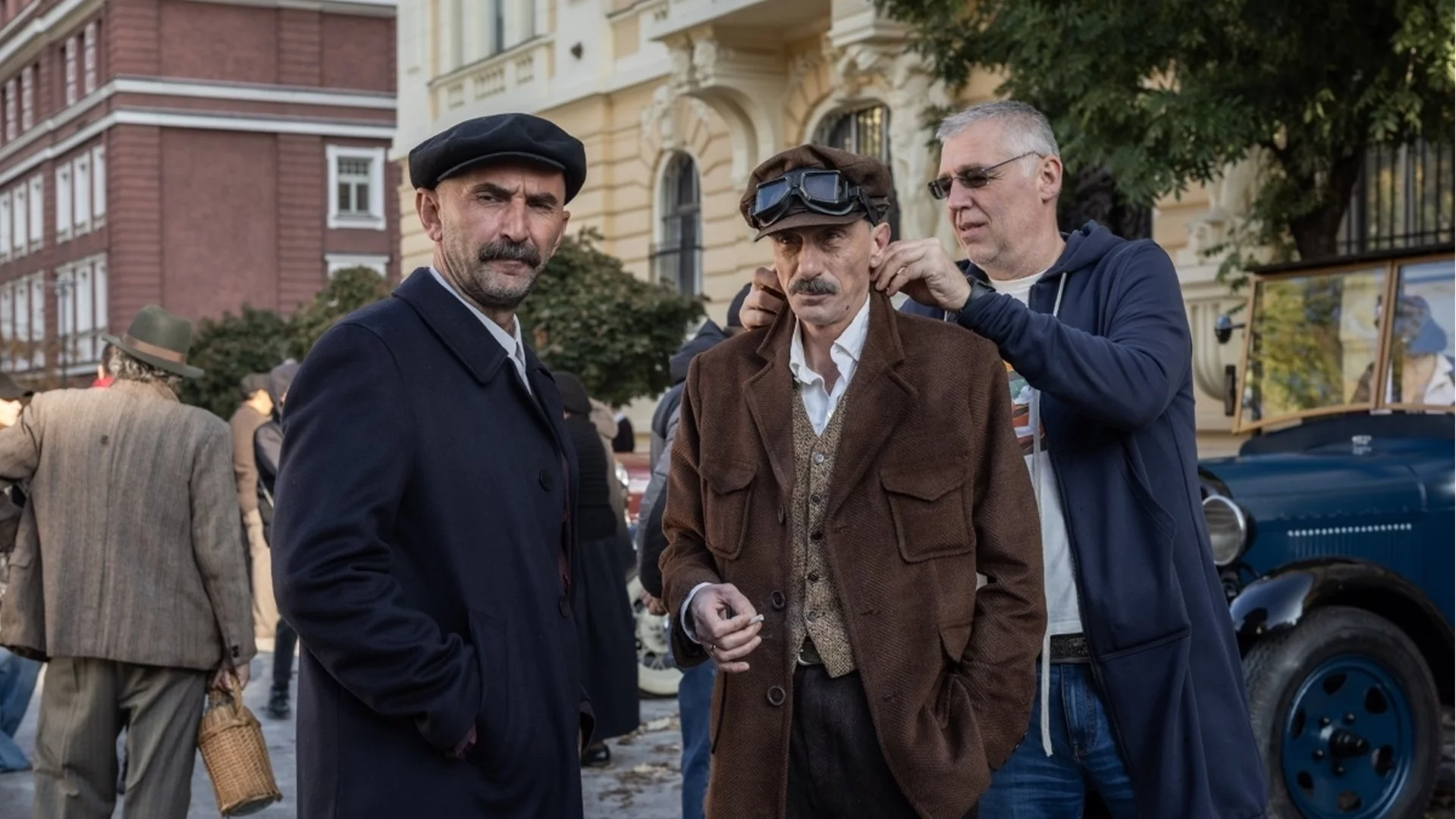 Магията на киното: Ексклузивни кадри от снимачната площадка на "Чамкория" (ВИДЕО)