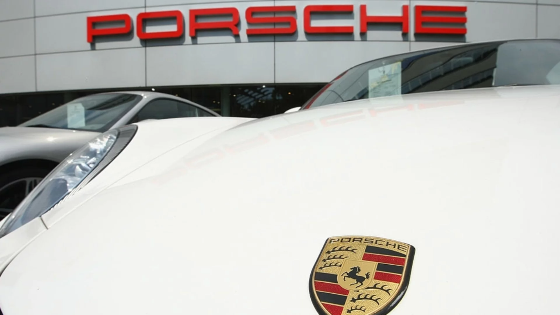 Porsche изпадна в нечувана финансова дупка