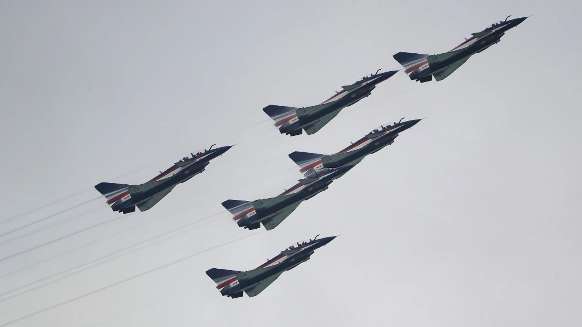 Китай вдигна във въздуха ядрени бомбардировачи преди срещата Тръмп - Си Дзинпин