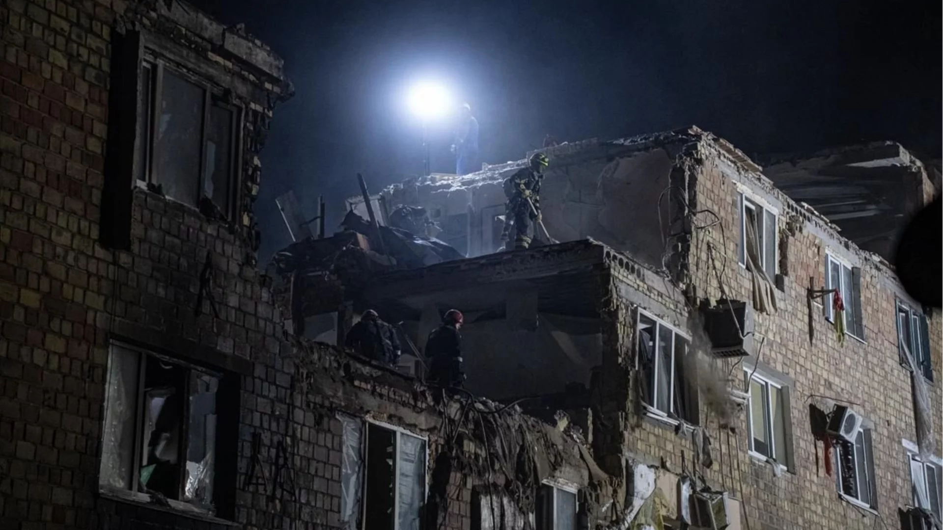 С удар по завод: Русия унищожила 20% от месечния запас на лекарства на Украйна