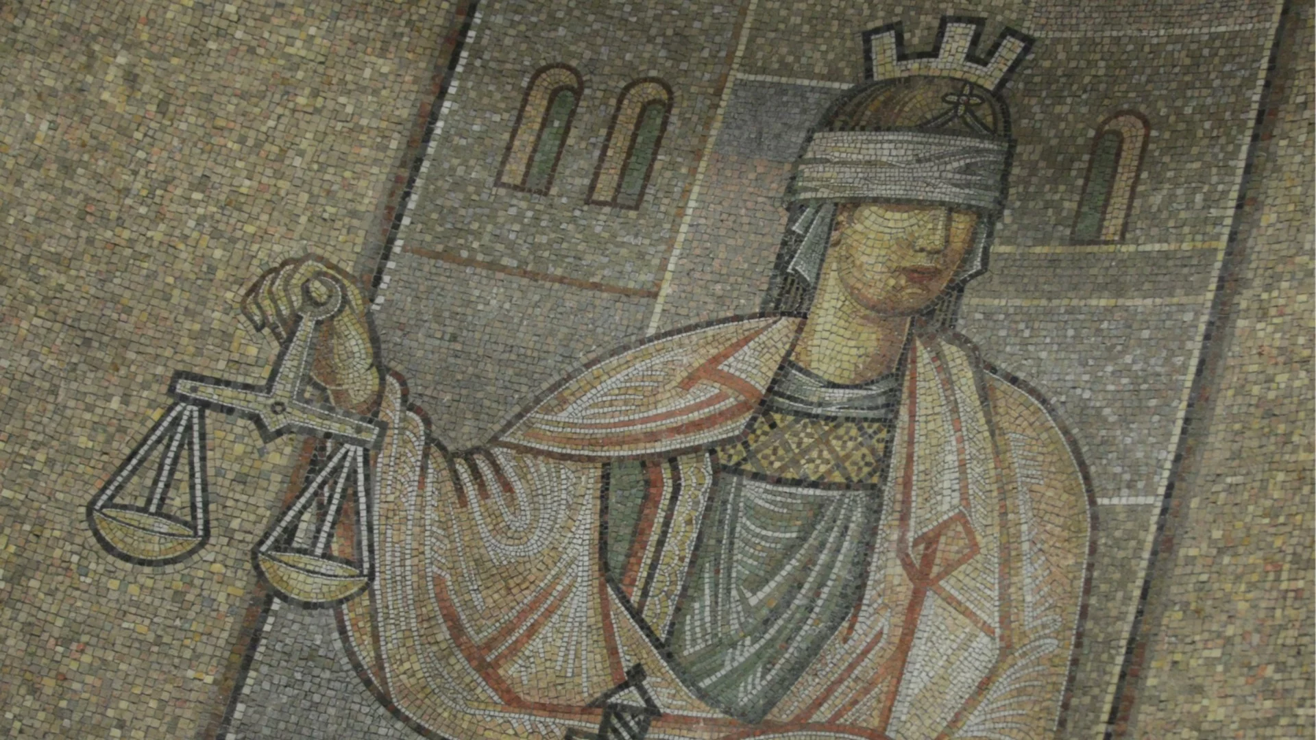 За закани към шефа на районното: Осъдиха кмета на Дупница