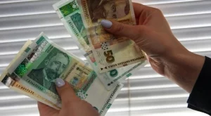 Оряза ли правителството заплатите на стотици хиляди българи?