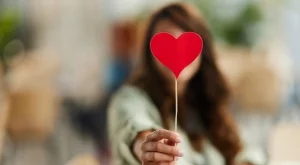 3-те зодии, които вярват в любовта (дори когато тя боли)