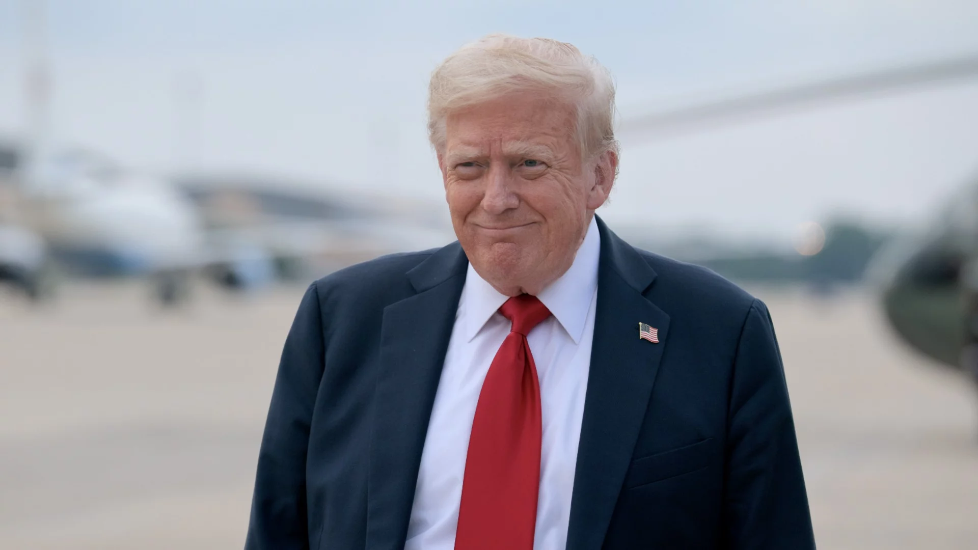 Тръмп: Южна Корея ще ни плати милиарди, за да намалим митата, ще й построим атомна подводница