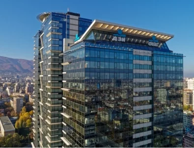 Българските будители от банкнотите със съвети за еврото в кампания на ОББ