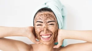 5 ефективни домашни маски за лице с кафе за сияйна кожа 