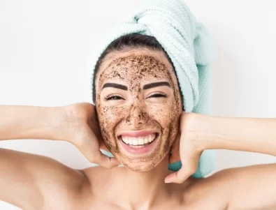 5 ефективни домашни маски за лице с кафе за сияйна кожа