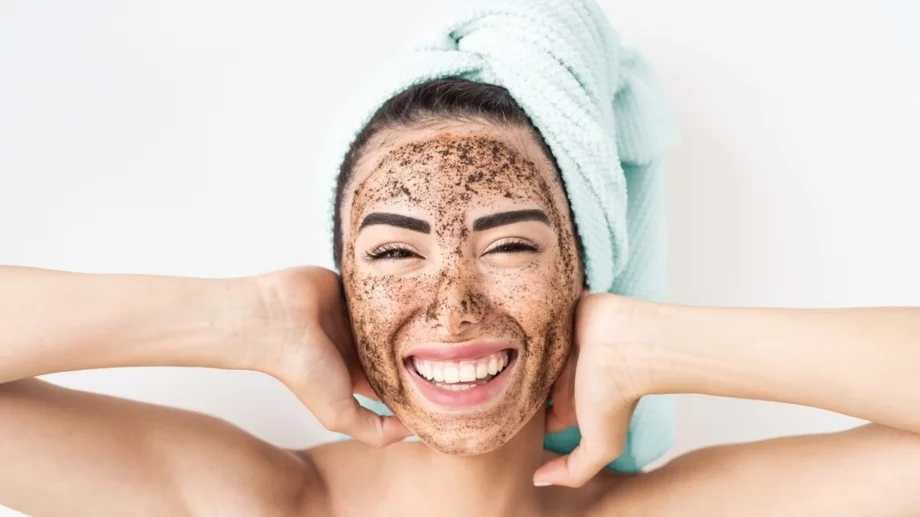 5 ефективни домашни маски за лице с кафе за сияйна кожа