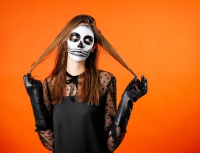 Звезден абсурд: Шокиращите Хелоуин визии на знаменитостите през годините (СНИМКИ)