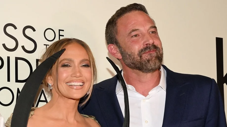 Целувката, за която всички говорят: Дженифър Лопес и Бен Афлек са изненадващо близки (ВИДЕО)