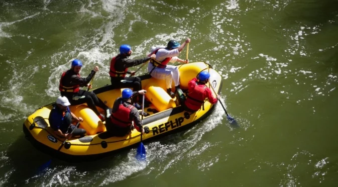 Да се включим ли във вълнуващото приключение каньонинг?