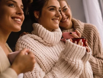 6 пуловера, които всички носят в момента (започнете и вие)