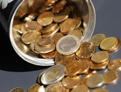 Какво да правите със стотинките от касичката преди 1 януари 2026