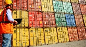 Износът на България намалява сериозно през тази година