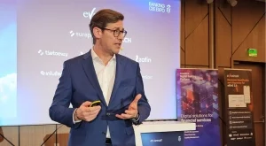 Кристоф Де Мил, ОББ, с визионерска презентация в рамките на международен иновационен форум