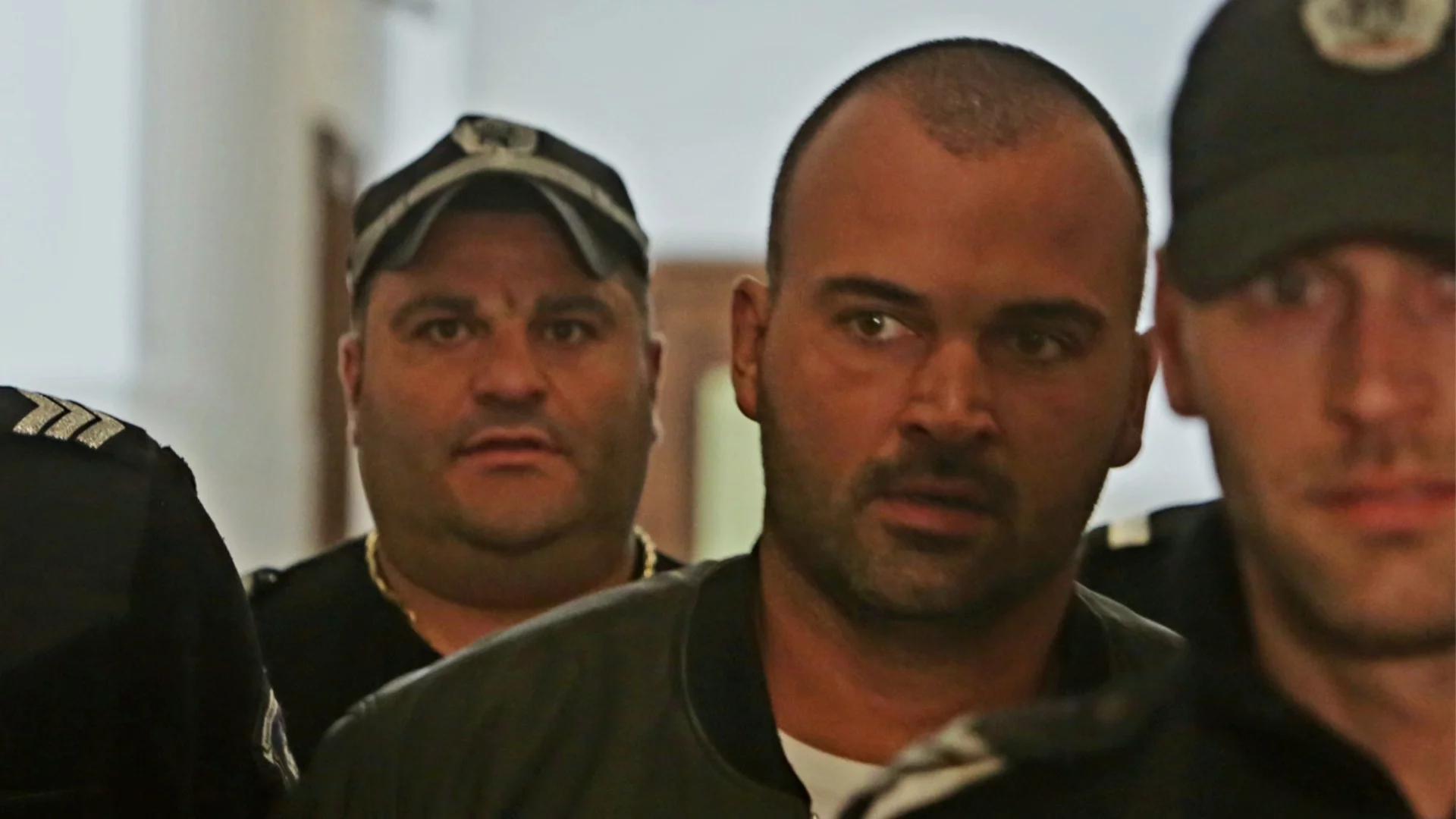 "Гледах си телефона": Признанието на Димитър Любенов за фаталната катастрофа със загинал французин