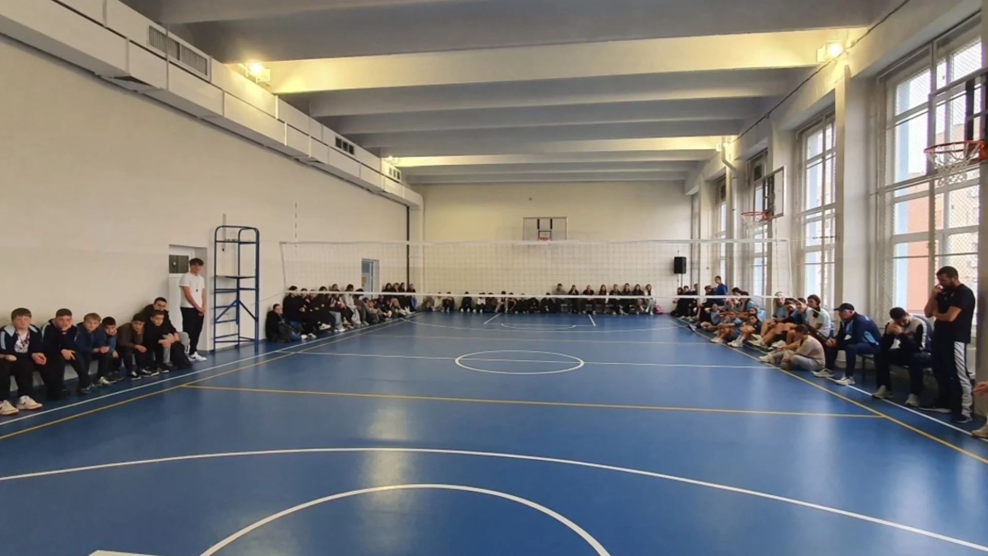 Над 1000 ученици ще спортуват в напълно обновен физкултурен салон в Бургас