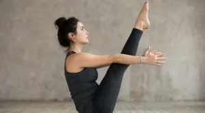 Тази пилатес тренировка натоварва всеки мускул по най-добрия възможен начин (ВИДЕО)