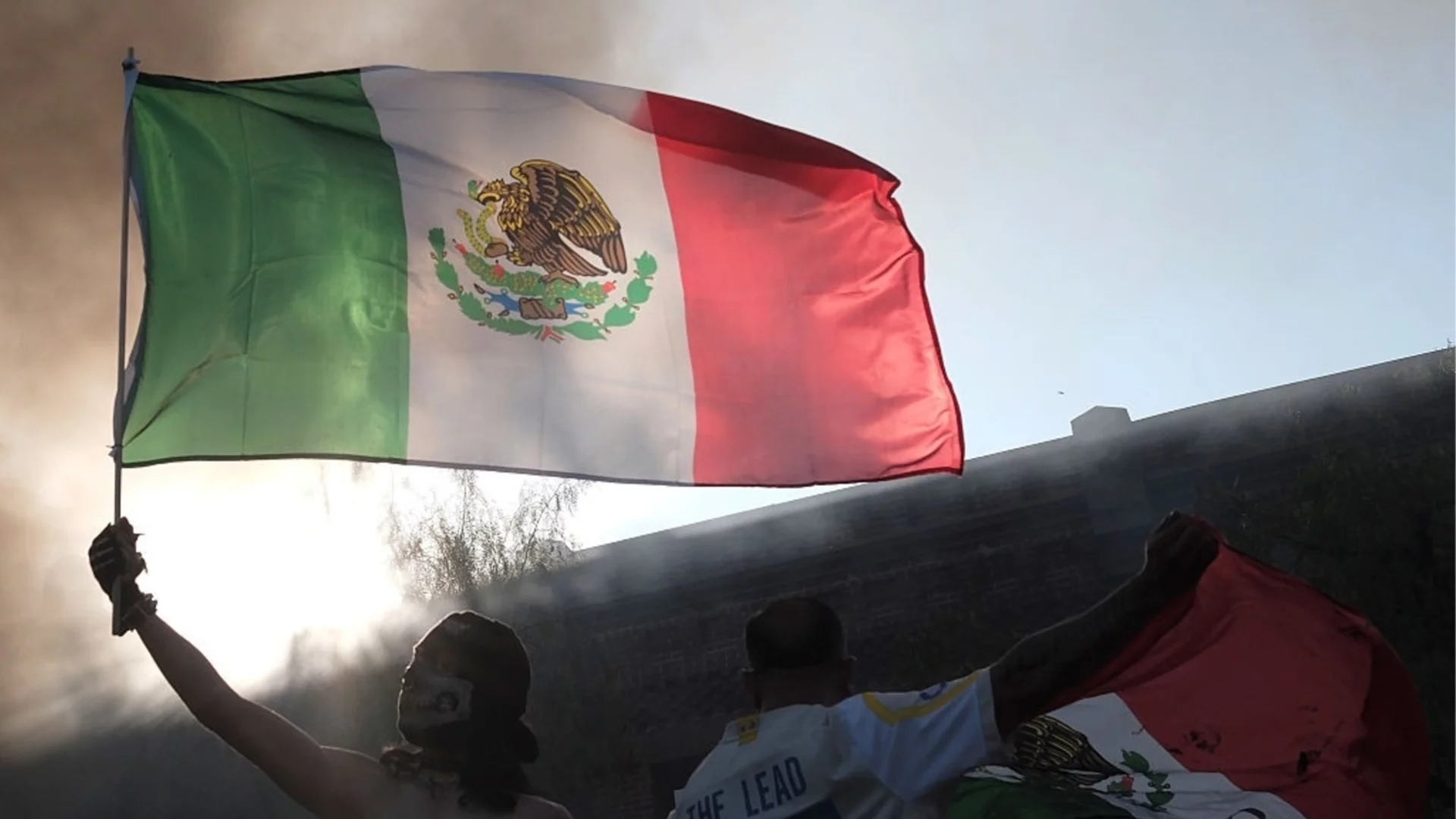 "Поколението Z" срещу корупцията: Протести и сблъсъци с полицията в Мексико (ВИДЕО)