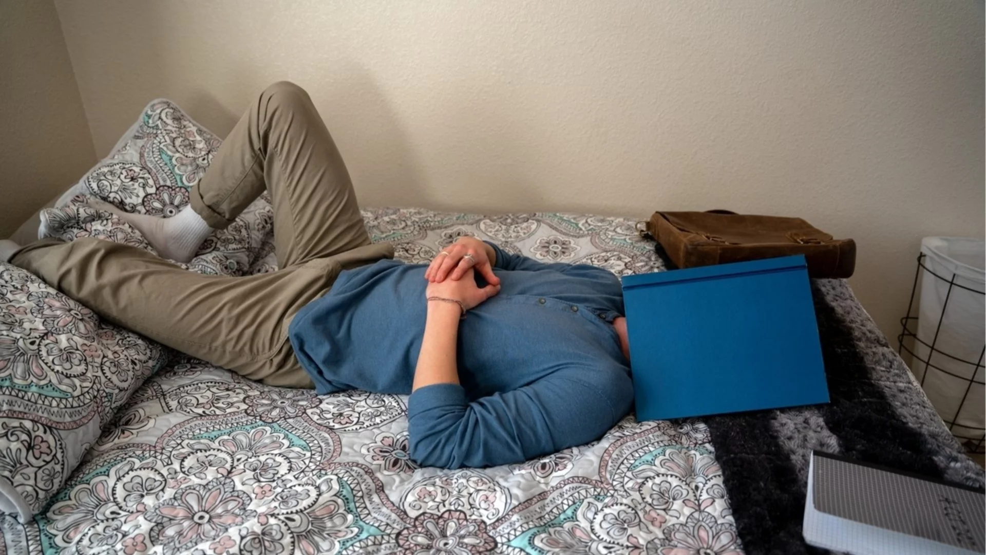 Русия се готви да хвърля в затвора лентяи