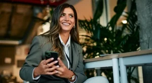 Хороскоп за утре, 18 ноември 2025: Раците да се доверят на инстинкта си, малко разсейване за Везните