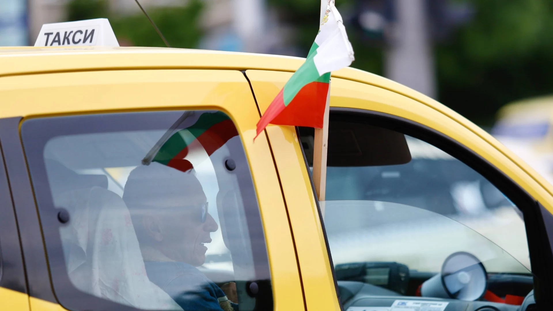 От днес: Двоен скок на цени за такситата в Пловдив