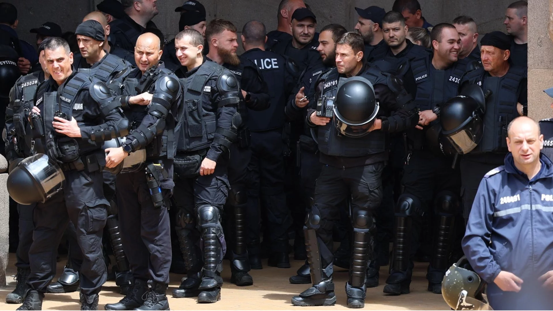 "Нищо не се очаква от полицай с тройна заплата": Бивш МВР министър за бюджетните идеи на властта